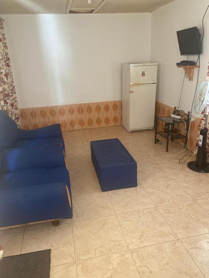 One World Village Guesthouse Bakau Buitenkant foto