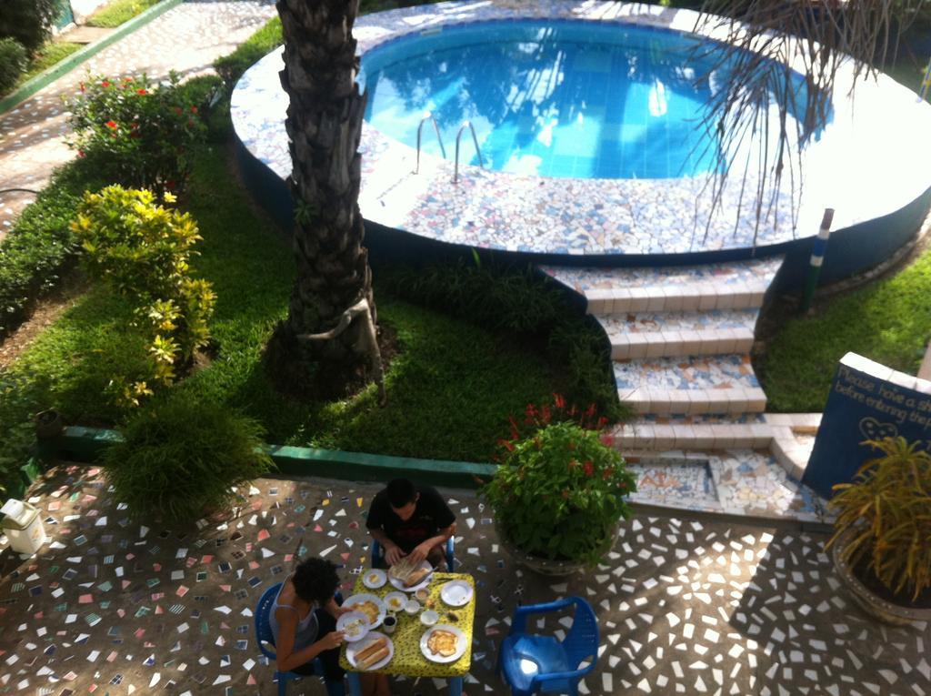 One World Village Guesthouse Bakau Buitenkant foto